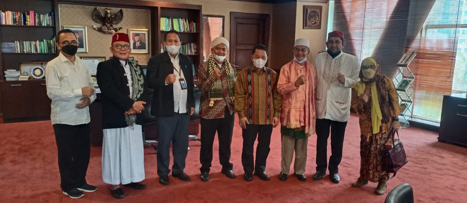 foto: Foto bersama rombongan MUHKI dan Dirjen Bimbingan Masyarakat Kementerian Agama Republik Indonesia