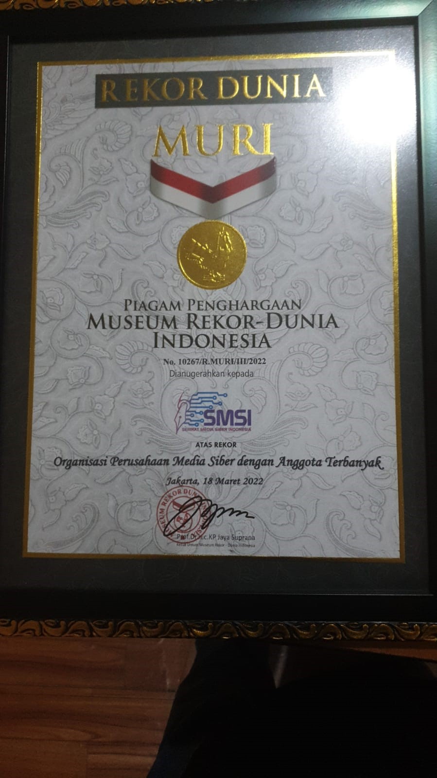 foto: Piagam Penghargaan MURI yang diperoleh SMSI sebagai Organisasi Perusahaan Media Siber dengan Anggota Terbanyak