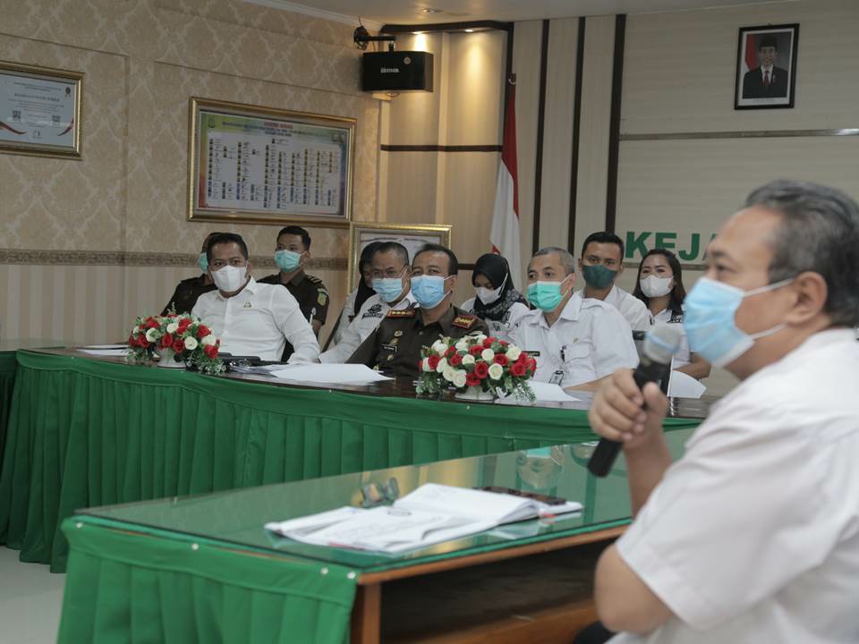 foto: Diskusi Pendampingan Program Pembangunan RSD Balung di Aula Kejari Jember