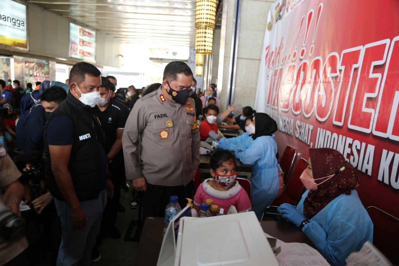 foto: Kapolda Metro Jaya lakukan kunjungan & pengecekan langsung pelaksanaan vaksinasi booster di DKI Jakarta