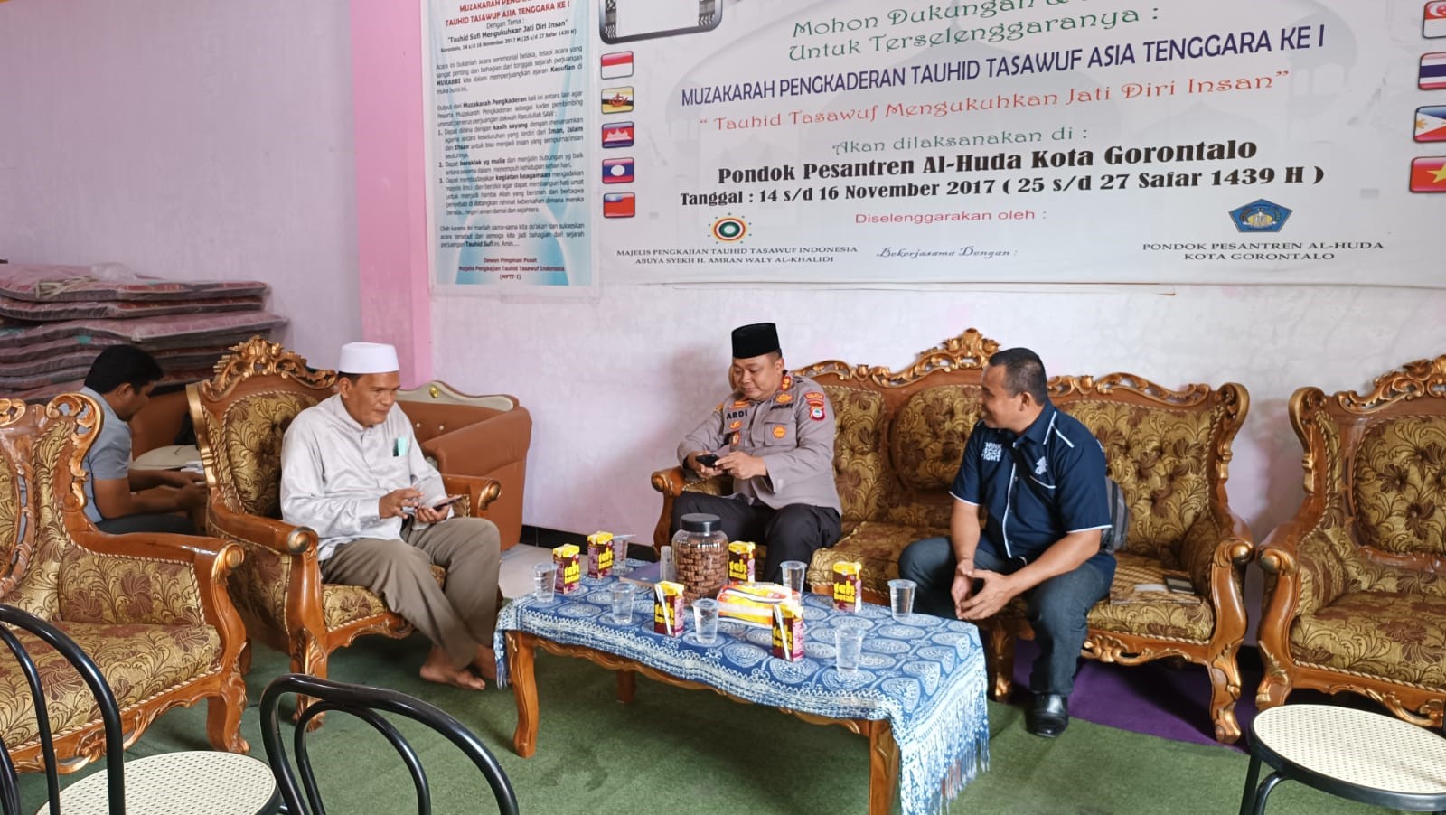 foto: Kapolres Gorontalo Kota AKBP Ardi Rahananto, S.E., S.I.K., M.Si., bersilaturahmi ke ketua FKUB Kota Gorontalo