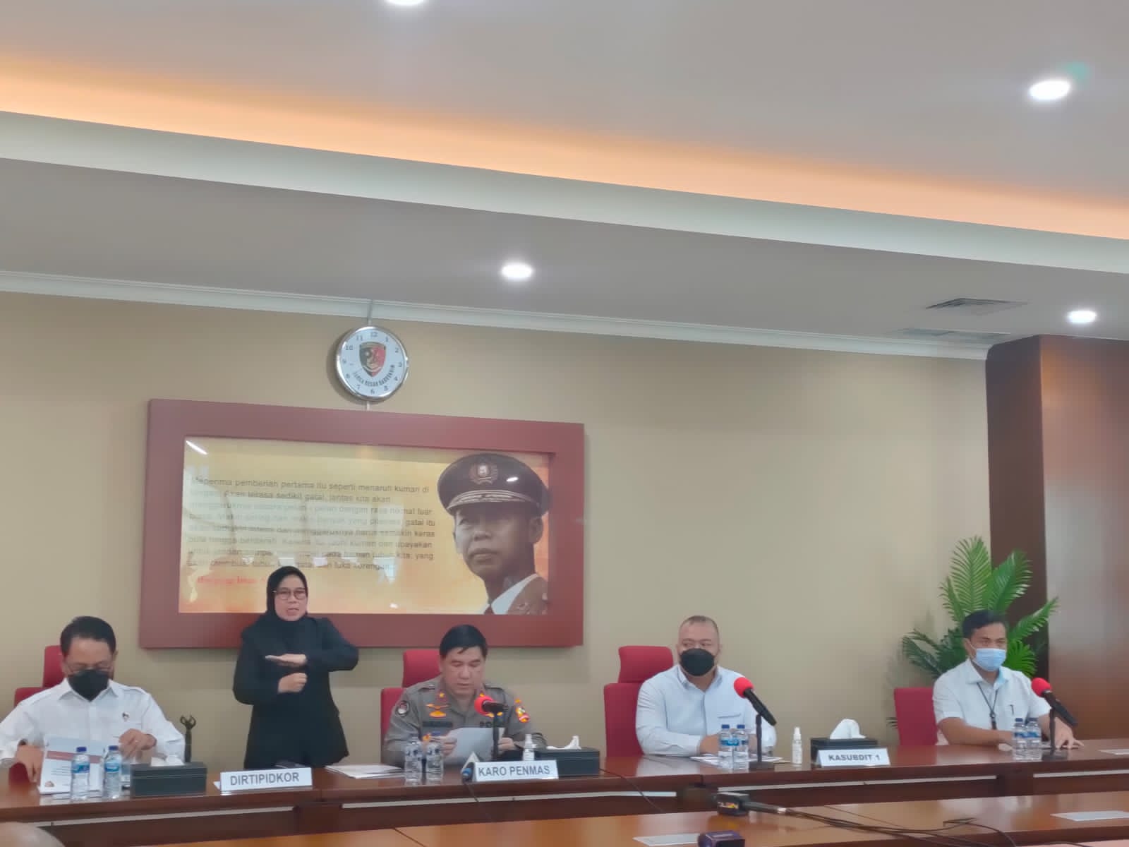 Foto: Press Release Kasus Tindak Pidana Korupsi 2 Pejabat Kemendag.
