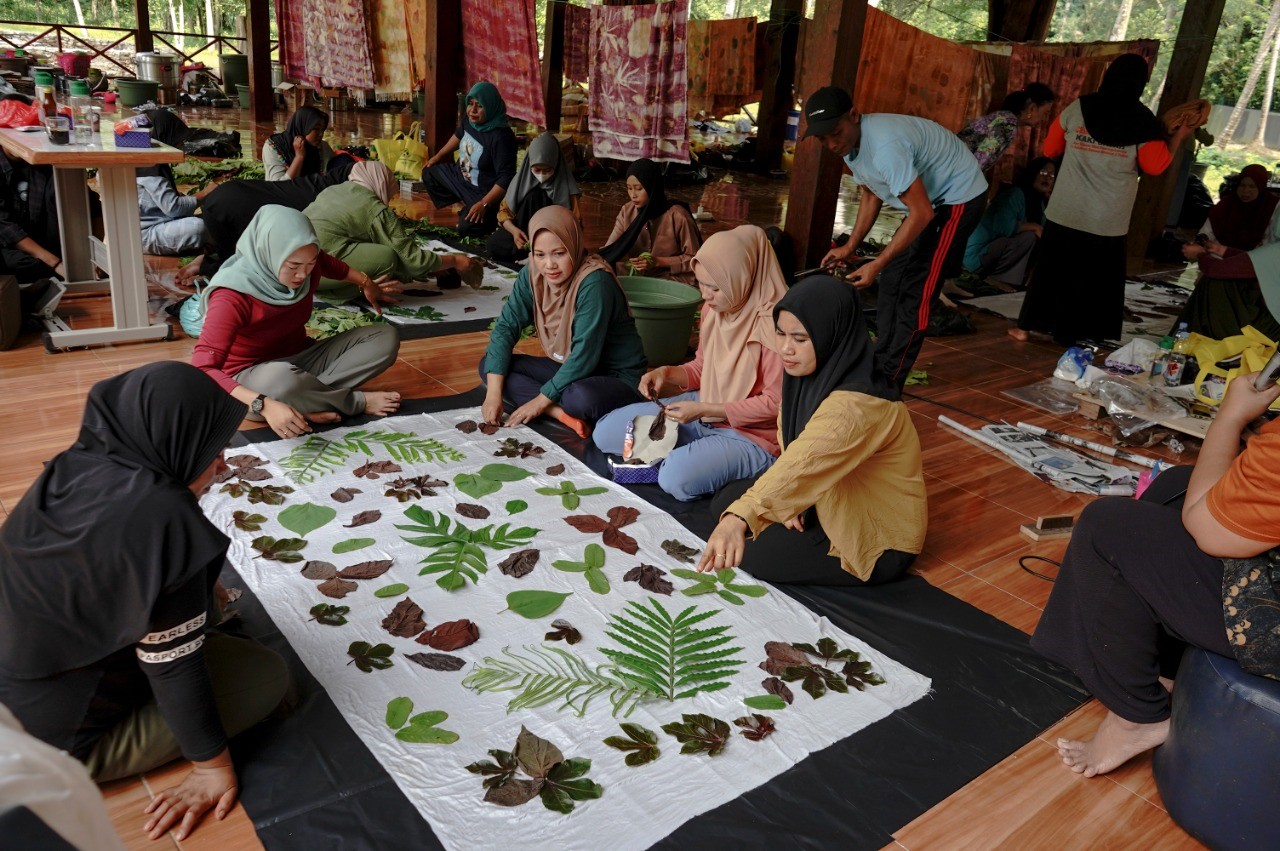 foto: Pelatihan pembuatan ecoprint