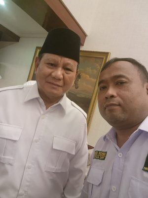 foto: Prabowo Subianto (kiri) bersama Abdul Rohim (kanan)