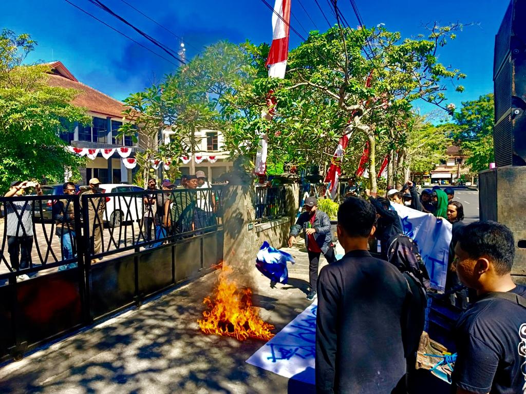 foto: Aliansi Mahasiswa Tulungagung gelar unjuk rasa