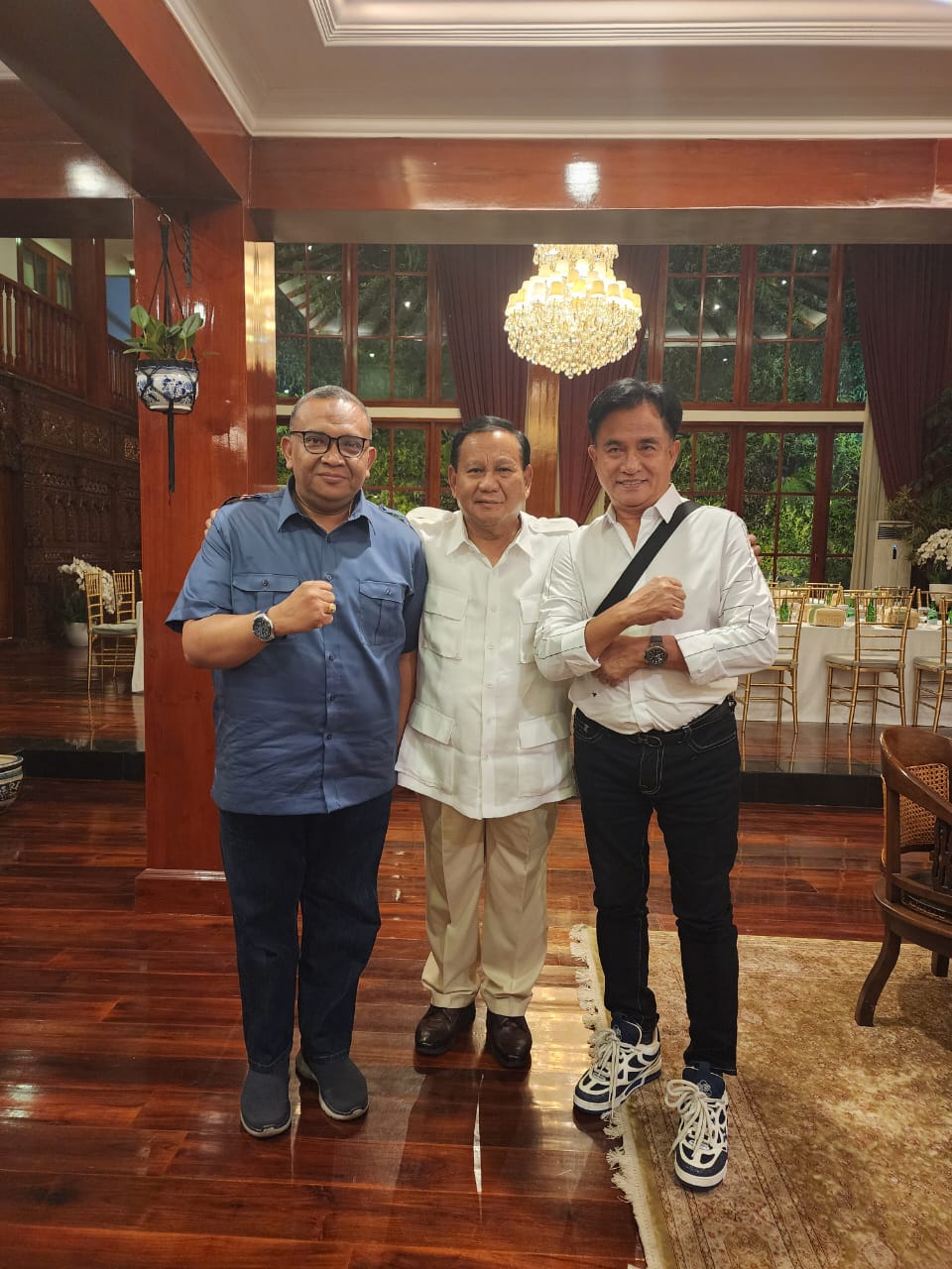 foto: Yusril (Kanan), Prabowo (Tengah), Afriansyah Noor (Kiri)