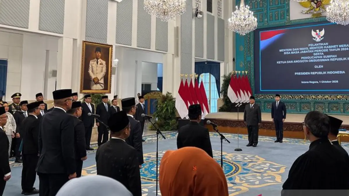 presiden-prabowo-subianto-melantik-menko-menteri-wamen-kepala-badan-dan-ombudsman-di-istana-negara-jakarta-kamis-1102026-antaragenta-tenri-mawangi-kicAu